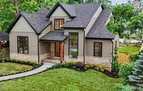 246 Barter Ave, Kirkwood, MO 63122