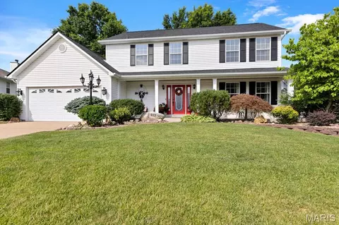 953 Cottontail Ln, Saint Charles, MO 63303