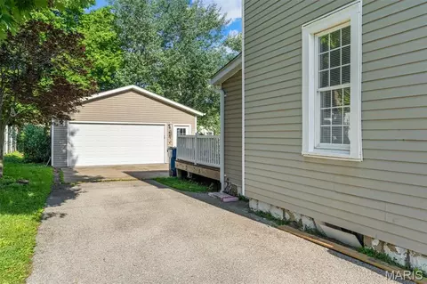 Other - 305 Macarthur St, Washington, MO 63090 photo 4 of 6