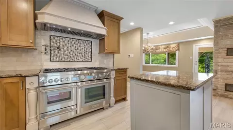 Kitchen - 4945 Fox Bridge Rd, Wildwood, MO 63069 photo 4 of 5