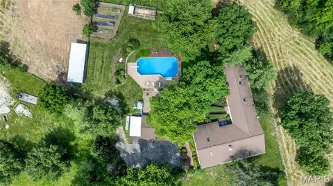 Exterior - 4945 Fox Bridge Rd, Wildwood, MO 63069 photo 3 of 20