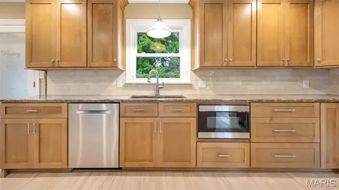 Kitchen - 4945 Fox Bridge Rd, Wildwood, MO 63069 photo 3 of 5
