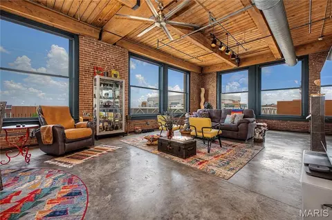 901 Washington Ave #409, Saint Louis, MO 63101