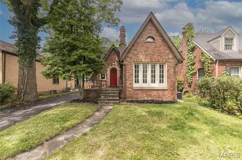 2471 Northland Ave, Saint Louis, MO 63114