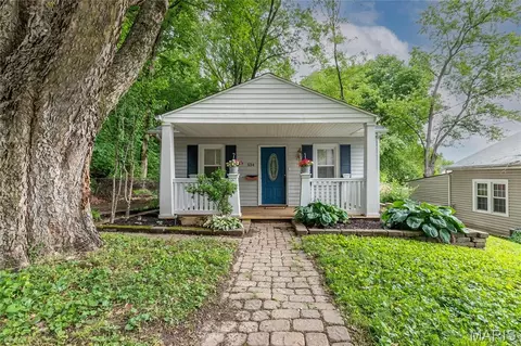 534 Tecumseh St, Saint Charles, MO 63301