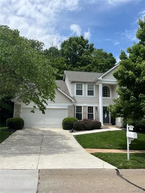735 Legends View Dr, Eureka, MO 63025