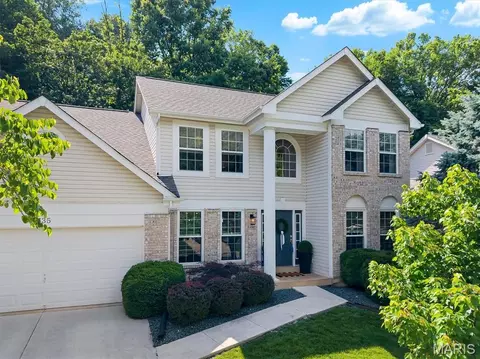 735 Legends View Dr, Eureka, MO 63025