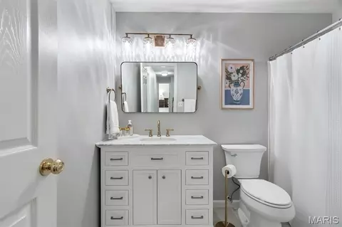 Bath - 735 Legends View Dr, Eureka, MO 63025 photo 4 of 4