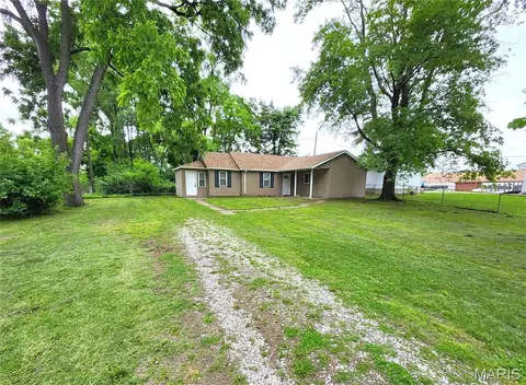2421 Ohio Ave, Granite City, IL 62040