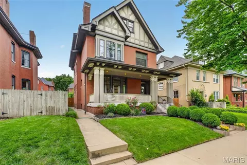 2923 Allen Ave, Saint Louis, MO 63104