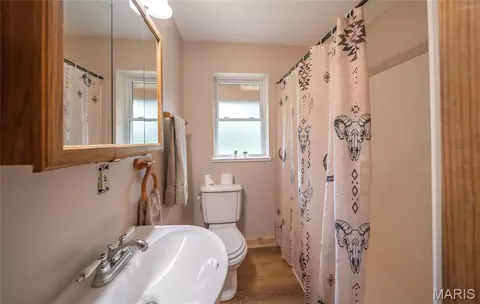 Bath - 13563 Gildea Rd, Belgrade, MO 63622 photo 3 of 3