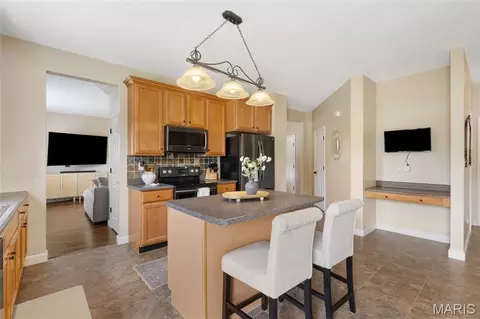 Kitchen - 992 Tilestone Dr, O'fallon, MO 63366 photo 2 of 3