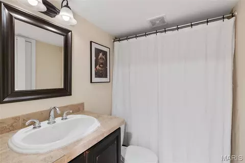 Bath - 992 Tilestone Dr, O'fallon, MO 63366 photo 3 of 4