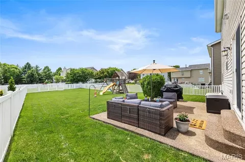 Exterior - 992 Tilestone Dr, O'fallon, MO 63366 photo 3 of 7