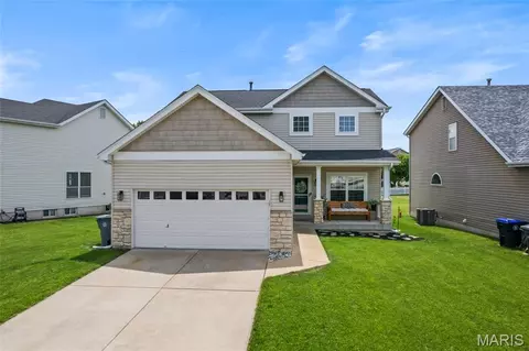 Exterior - 992 Tilestone Dr, O'fallon, MO 63366 photo 7 of 7