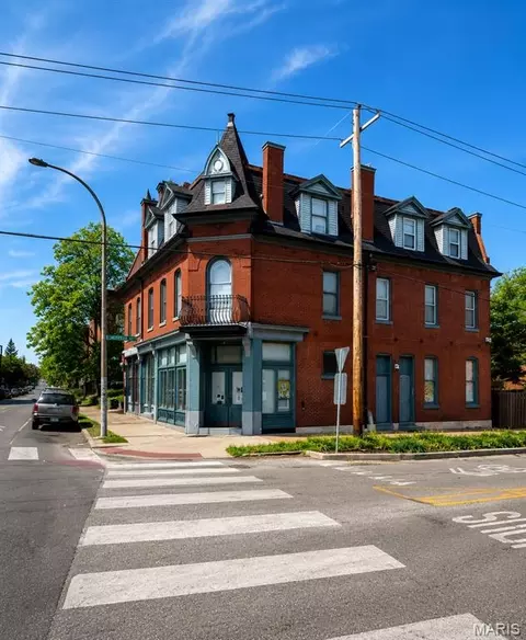 3401 Chippewa St, Saint Louis, MO 63118