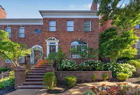 312 N Brentwood Blvd #3, Clayton, MO 63105