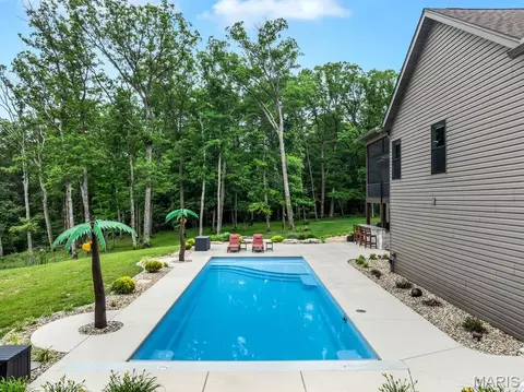 Exterior - 339 Lohman Holw, Warrenton, MO 63383 photo 11 of 17