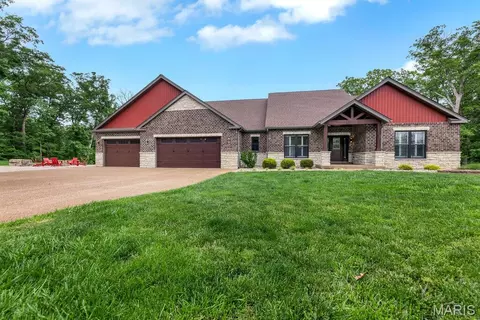 339 Lohman Holw, Warrenton, MO 63383