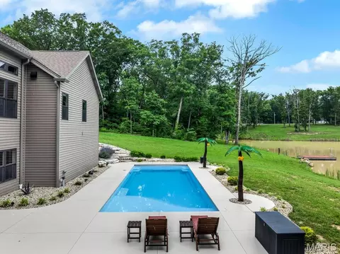 Exterior - 339 Lohman Holw, Warrenton, MO 63383 photo 12 of 17