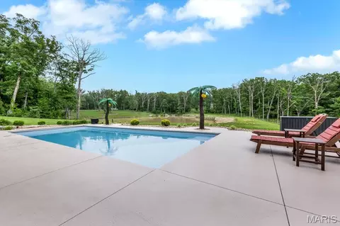 Exterior - 339 Lohman Holw, Warrenton, MO 63383 photo 3 of 17