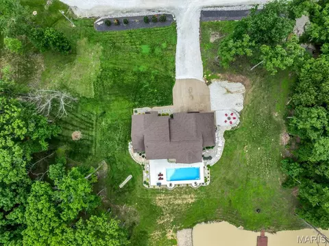 View/Area - 339 Lohman Holw, Warrenton, MO 63383 photo 2 of 3