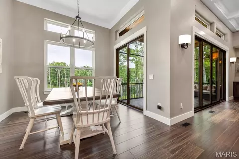 Dining - 339 Lohman Holw, Warrenton, MO 63383 photo 1 of 3