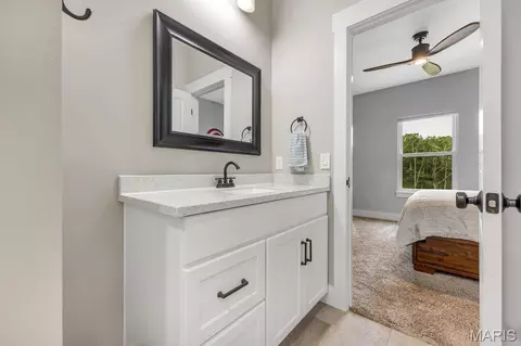 Bath - 339 Lohman Holw, Warrenton, MO 63383 photo 5 of 6