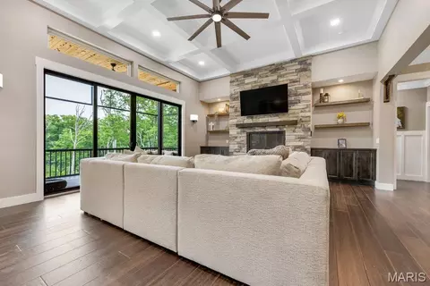Living - 339 Lohman Holw, Warrenton, MO 63383 photo 1 of 2