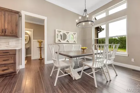 Dining - 339 Lohman Holw, Warrenton, MO 63383 photo 2 of 3