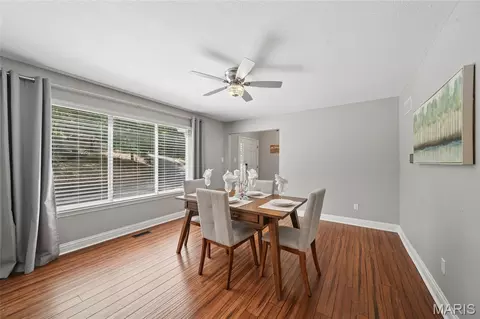 Dining - 161 Stuart Ln, Eureka, MO 63025 photo 2 of 2