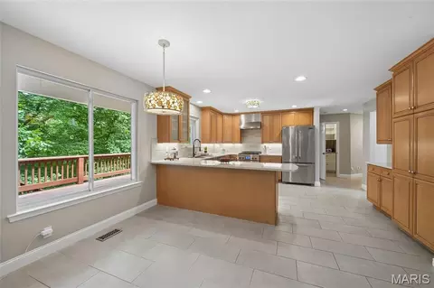 Kitchen - 161 Stuart Ln, Eureka, MO 63025 photo 2 of 3