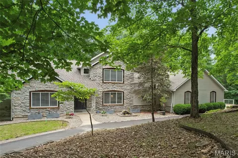 Exterior - 161 Stuart Ln, Eureka, MO 63025 photo 3 of 10