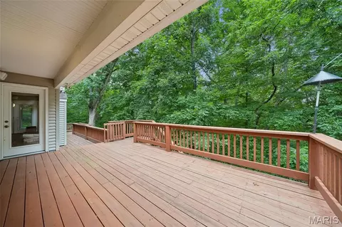 Exterior - 161 Stuart Ln, Eureka, MO 63025 photo 5 of 10