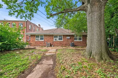 Exterior - 3236 S Compton Ave, Saint Louis, MO 63118 photo 7 of 9