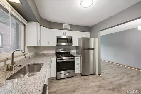 Kitchen - 3236 S Compton Ave, Saint Louis, MO 63118 photo 5 of 5