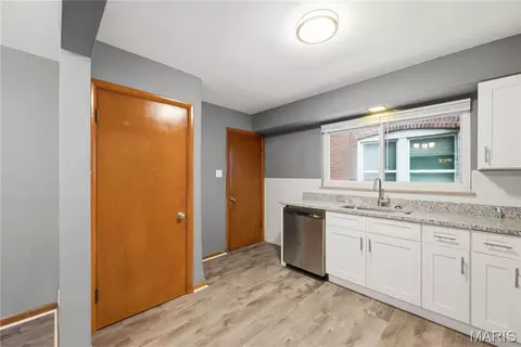 Kitchen - 3236 S Compton Ave, Saint Louis, MO 63118 photo 2 of 5