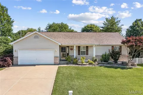 1436 Soaring Eagle Dr, O'fallon, MO 63366