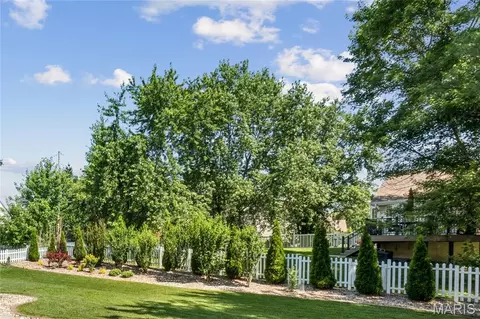 Exterior - 1436 Soaring Eagle Dr, O'fallon, MO 63366 photo 6 of 7