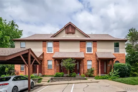 15619 Quail Meadows Dr #D, Chesterfield, MO 63017