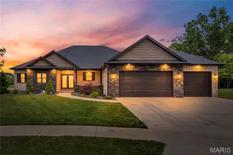 210 Luca James Pt, O'fallon, IL 62269
