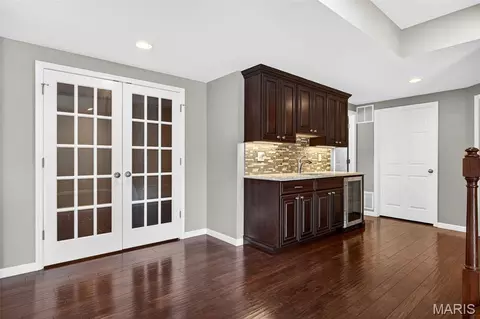 Entry Way - 1306 Avondale Spring Dr, O'fallon, MO 63368 photo 7 of 7