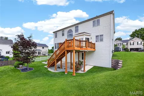 Exterior - 1306 Avondale Spring Dr, O'fallon, MO 63368 photo 12 of 13