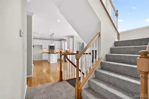 Entry Way - 1306 Avondale Spring Dr, O'fallon, MO 63368 photo 1 of 7
