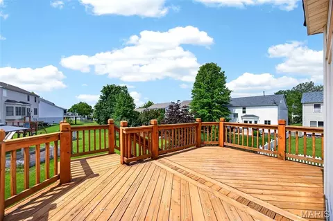 Exterior - 1306 Avondale Spring Dr, O'fallon, MO 63368 photo 9 of 13