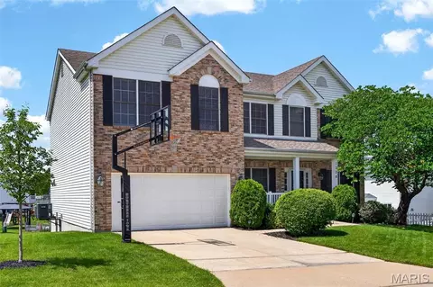 Exterior - 1306 Avondale Spring Dr, O'fallon, MO 63368 photo 3 of 13
