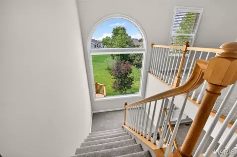 Entry Way - 1306 Avondale Spring Dr, O'fallon, MO 63368 photo 6 of 7
