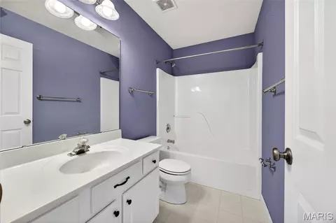 Bath - 1306 Avondale Spring Dr, O'fallon, MO 63368 photo 4 of 5