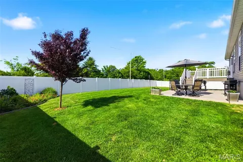 Exterior - 206 Rivermist Ct, O'fallon, MO 63366 photo 5 of 10