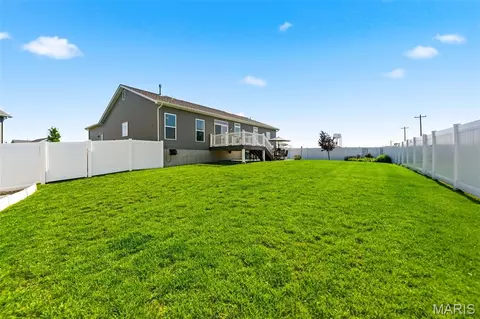 Exterior - 206 Rivermist Ct, O'fallon, MO 63366 photo 7 of 10